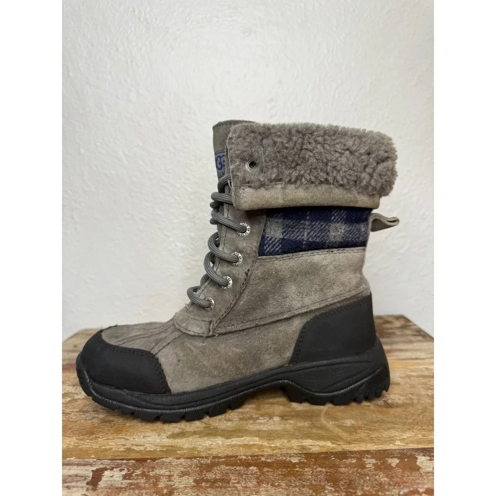 UGG Butte Kids 13 Winter Boot Gray Navy Plaid Waterproof Sheepskin Snow Boots